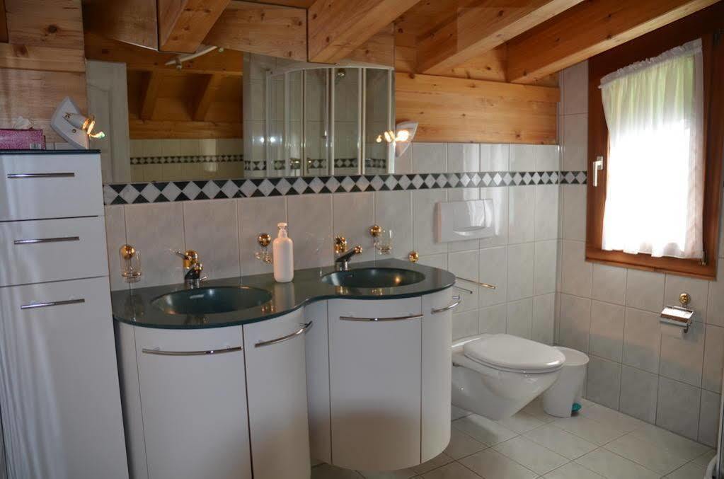 Haus Alpenperle Apartman Saas-Almagell Kültér fotó